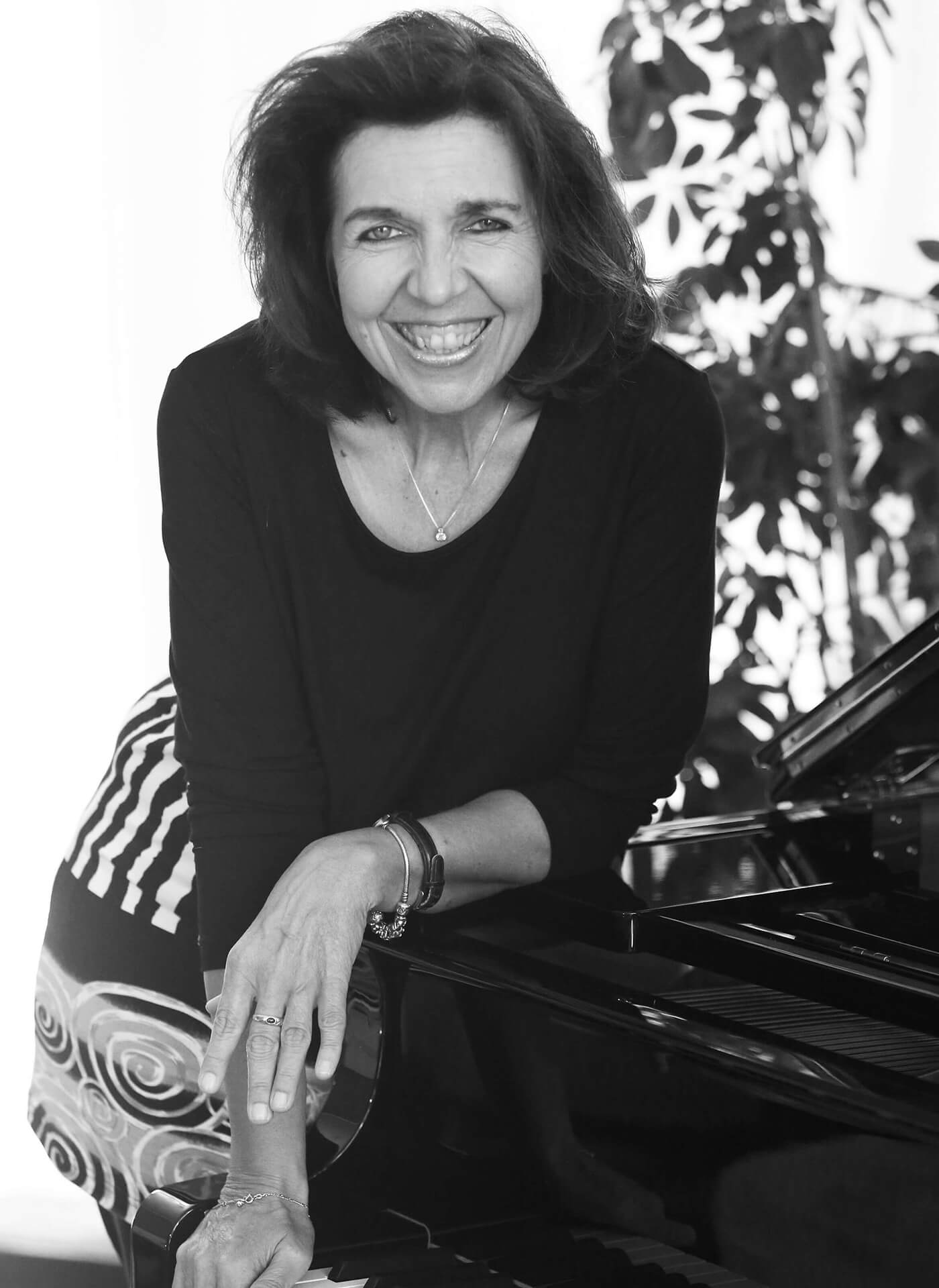 Pianistin Susi Weiss aus Bad Aibling schwarz-weiss Foto