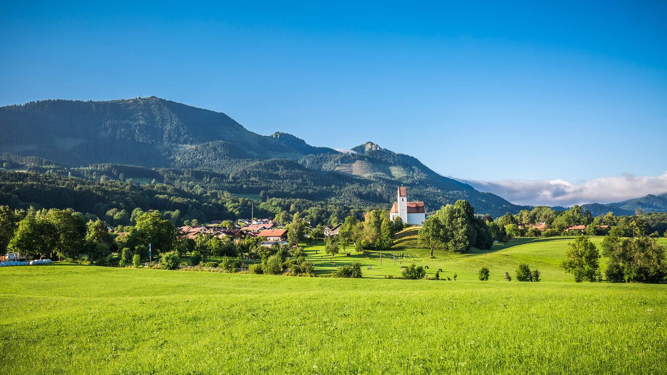 Panoramablicke bei Sommer auf die Hochries