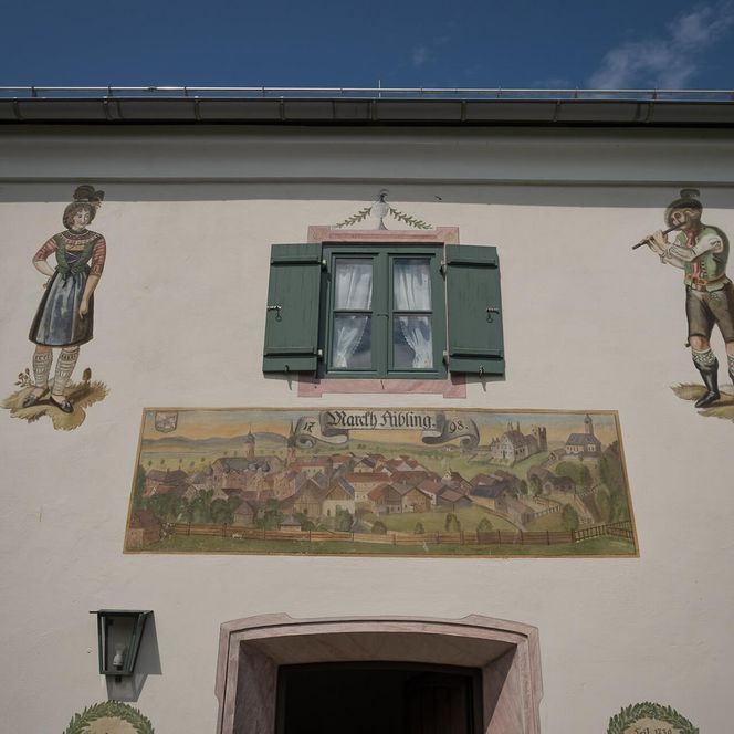 Fresko über dem Haupteingang Heimatmuseum Bad Aibling