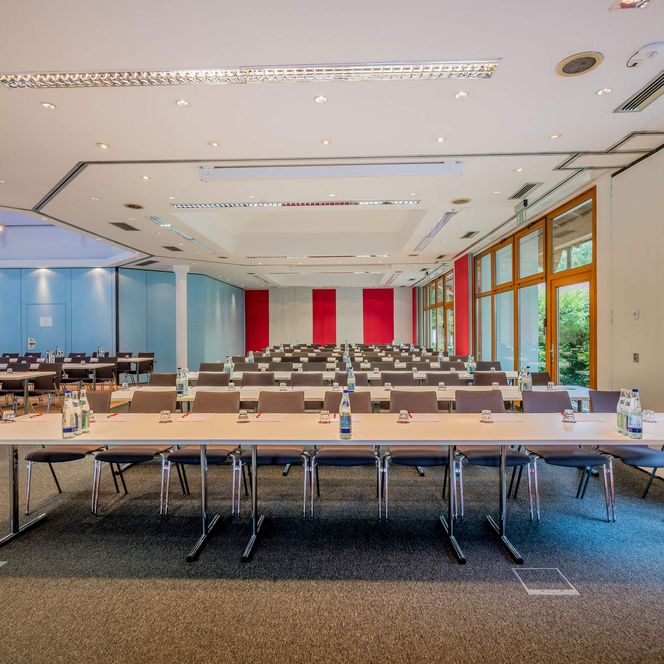 Bestuhlter Tagungsraum im Hotel St. Georg Bad Aibling